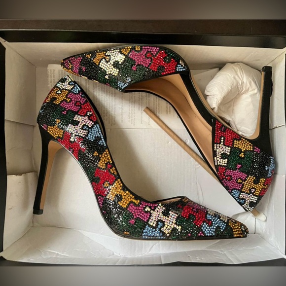 Puzzle design heels(autism) - Picture 1 of 7